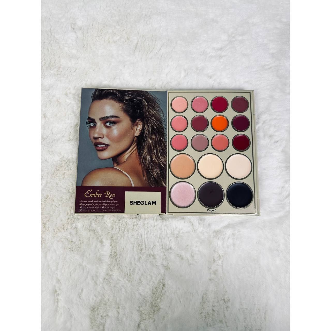 كل ما تحتاجينه من 💋 SHEGLAM 📖ماكياج كامل في كتاب واحد ✨
